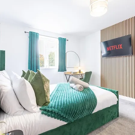 The Emerald 1br Near Etihad & Coop Live Apartment