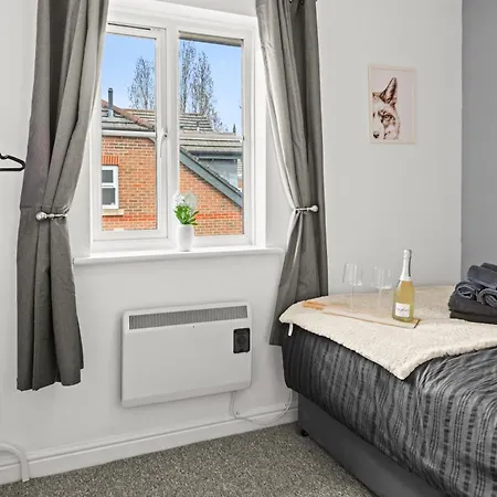 Apartman Arosa Escape- Modern2 Bed Suite,sleeps 5,free Parking,ps4,kingbed,wifi,near Christies *