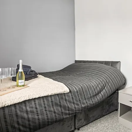 Apartman Arosa Escape- Modern2 Bed Suite,sleeps 5,free Parking,ps4,kingbed,wifi,near Christies