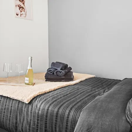 Apartman Arosa Escape- Modern2 Bed Suite,sleeps 5,free Parking,ps4,kingbed,wifi,near Christies *