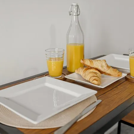 Apartman Arosa Escape- Modern2 Bed Suite,sleeps 5,free Parking,ps4,kingbed,wifi,near Christies Manchester