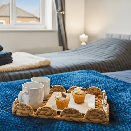 Apartman Arosa Escape- Modern2 Bed Suite,sleeps 5,free Parking,ps4,kingbed,wifi,near Christies