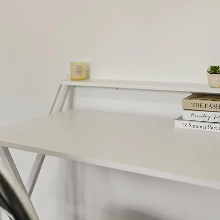 Apartman Arosa Escape- Modern2 Bed Suite,sleeps 5,free Parking,ps4,kingbed,wifi,near Christies Manchester