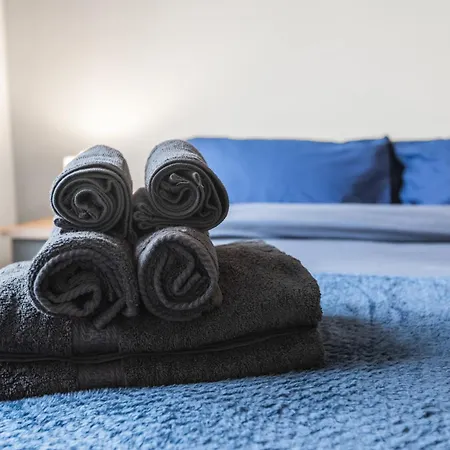 Apartman Arosa Escape- Modern2 Bed Suite,sleeps 5,free Parking,ps4,kingbed,wifi,near Christies