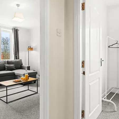 Apartman Arosa Escape- Modern2 Bed Suite,sleeps 5,free Parking,ps4,kingbed,wifi,near Christies