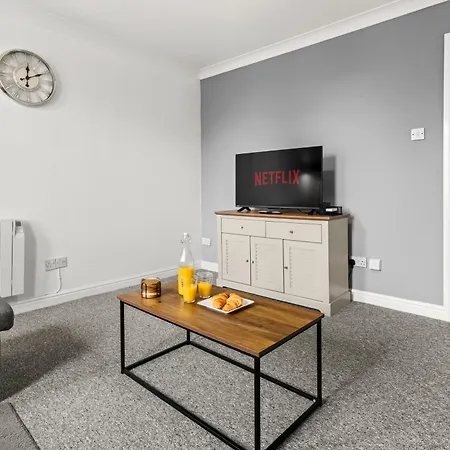 Apartman Arosa Escape- Modern2 Bed Suite,sleeps 5,free Parking,ps4,kingbed,wifi,near Christies Manchester