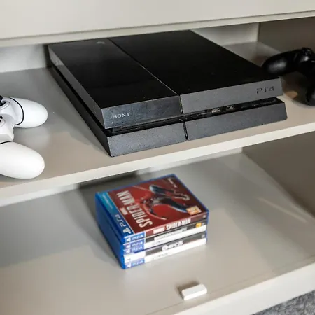 Apartman Arosa Escape- Modern2 Bed Suite,sleeps 5,free Parking,ps4,kingbed,wifi,near Christies