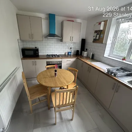Samaz Apartment *