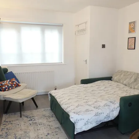 別荘 2bdr House 4 Beds & Sofa With 3 Tvs Netflix Ps4 Free Parking Near Mcr Ao Arena *