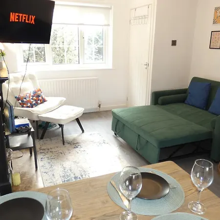 2bdr House 4 Beds & Sofa With 3 Tvs Netflix Ps4 Free Parking Near Mcr Ao Arena 別荘 *