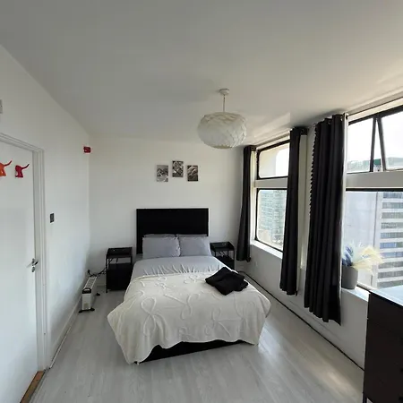 Apartamento Centre 2 Bed Flat Prime Location *