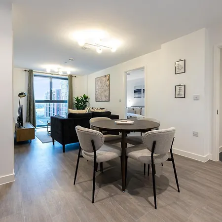 Stylish 2br Near Man Utd, Cricket Stadium &