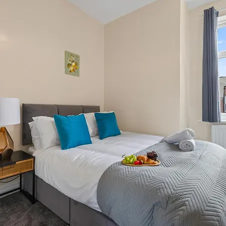 Tatil Evi Stylish 3br Mellor House Close To Old Trafford - Sleeps 5 *