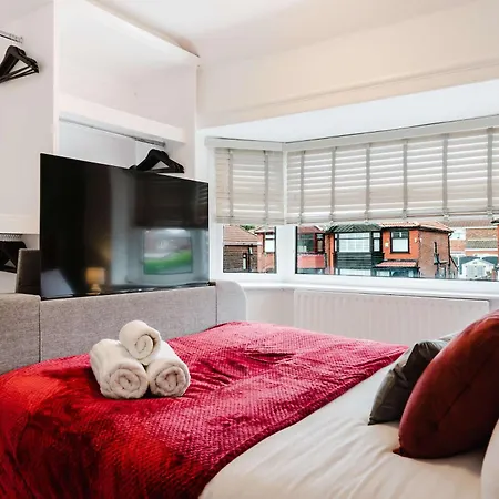 Etihad & Co-op Live 3-bed Free Parking * Manchester