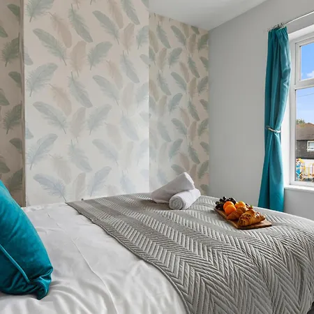 Stylish 3br Mellor House Close To Old Trafford - Sleeps 5 Tatil Evi *