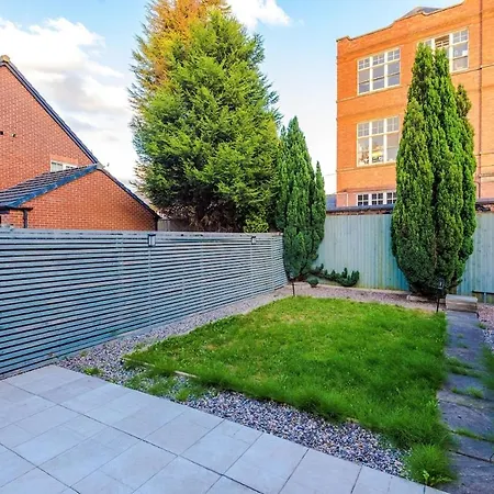 Vidale Court 2, Paprika Close- 4 Bedrooms Sleeps 7 Ferienhaus