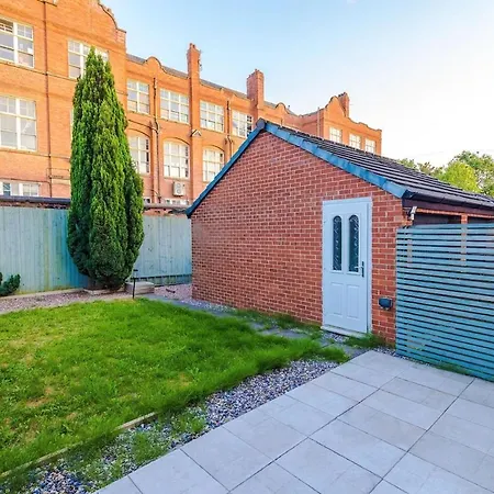 Ferienhaus Vidale Court 2, Paprika Close- 4 Bedrooms Sleeps 7 *