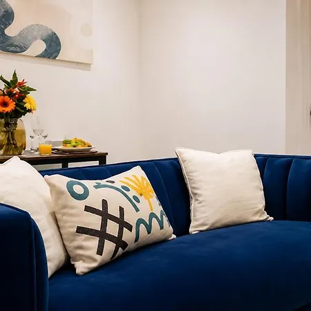 Spacious 3-bed - Ps5 -sleeps 8 - Near Etihad - Near Centre