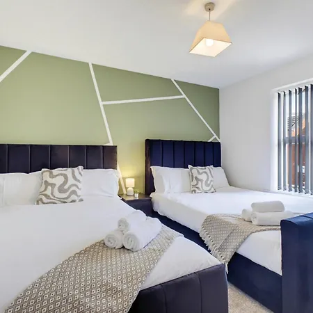 Vibrant Spacious 3 Bed With Pac Man & Ping Pong Near Centre - Free Parking Casa de Férias Manchester