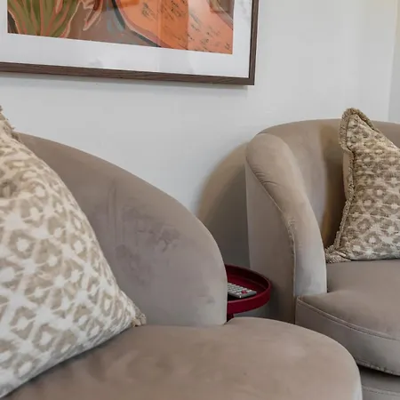 2 Bed Retreat -near Mri Oxford Rd- Sleeps 5 Casa de Férias