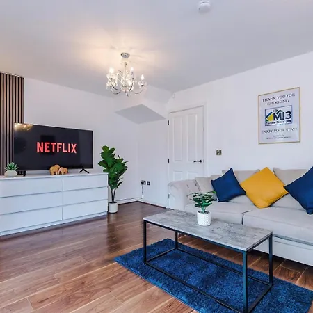 5Bed 35Bath Mnthlydisc Bigdriveway Chorlton مانشستر