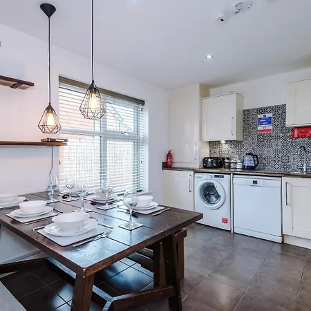 Tatil Evi 5Bed 35Bath Mnthlydisc Bigdriveway Chorlton Manchester