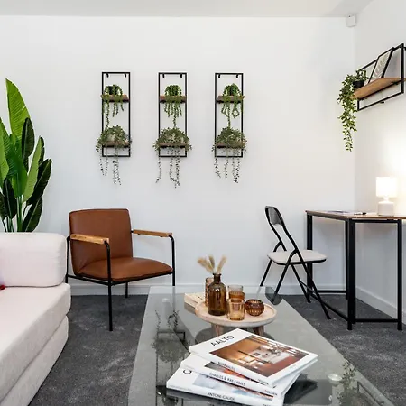 Stylish 2br Home, 10 Mins To Etihad Stadium