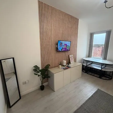 Tatil Evi 4bdr Manchester, Great Location! *