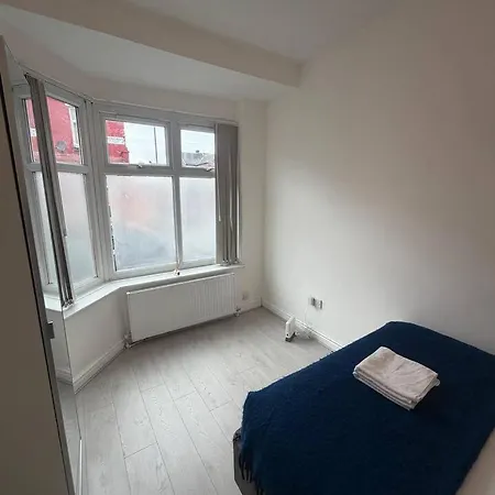 Tatil Evi 4bdr Manchester, Great Location!