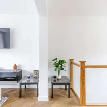 4br With Parkingnear Heaton Park Sleeps 10 * Manchester