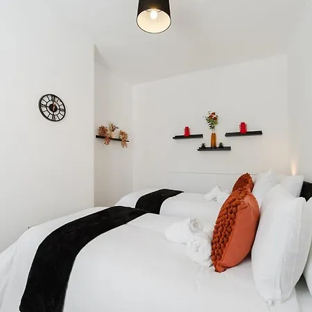 Tatil Evi 4 Bed Team L Free Parking L Families L Discounted, Free Early And Late Check In - Outs And Vouchers Included