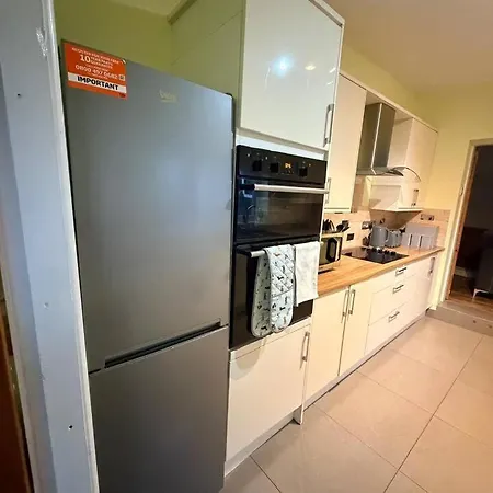 4 Bedroom Spacious House