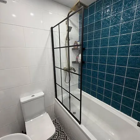 Tatil Evi 4bdr Manchester, Great Location! Manchester