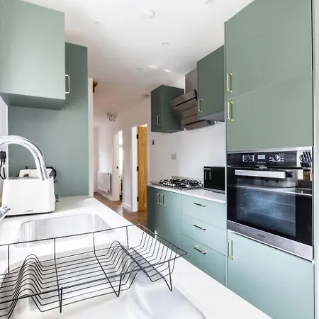 Tatil Evi 4br With Parkingnear Heaton Park Sleeps 10 Manchester