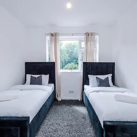 3 Bedroom - Free Parking - Location *
