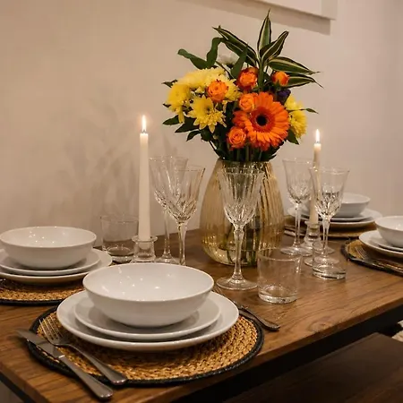 Spacious 3-bed - Ps5 -sleeps 8 - Near Etihad - Near Centre Manchester