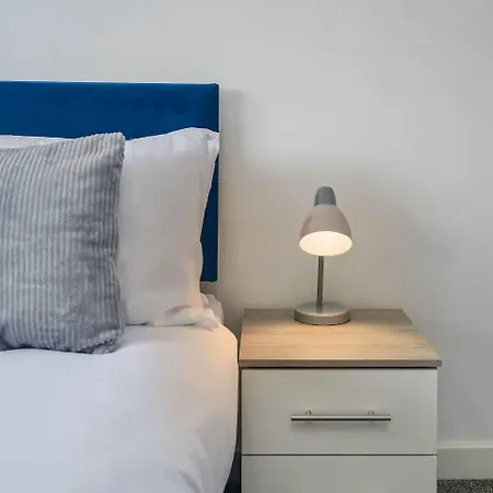 4bdr House, Parking, Pool Table! 5 Min To Tatil Evi *