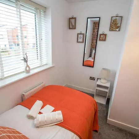 Tatil Evi 4br House + Parking Near Etihad & Co-op Live Manchester