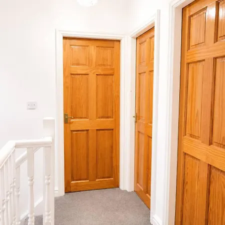 6bdr House In Old Trafford Sleeps 15 Parking Casa de Férias