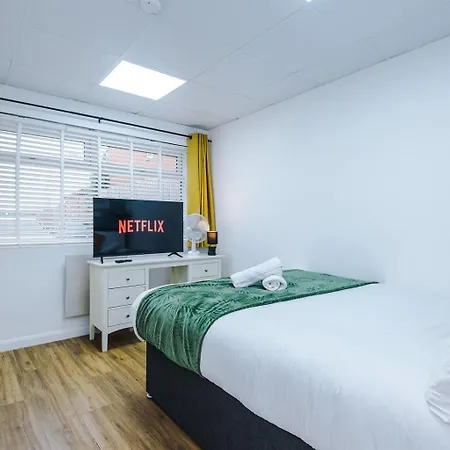 5Bed 35Bath Mnthlydisc Bigdriveway Chorlton بيت للعطل مانشستر