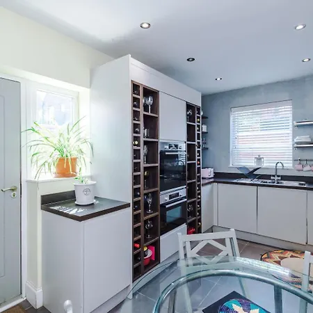 Deluxe Double In Salford, With Free Parking Casa vacanze