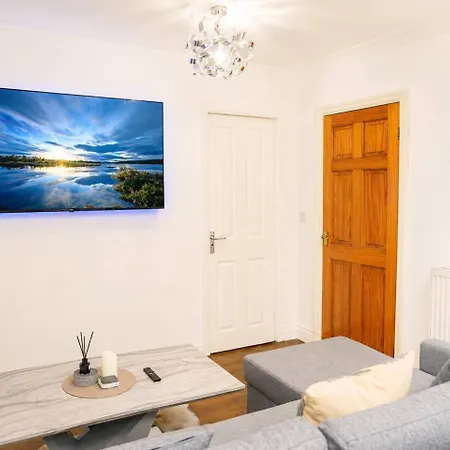 6bdr House In Old Trafford Sleeps 15 Parking Prázdninový dům *