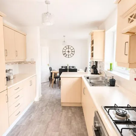 4 Bedroom, 3 Bathrooms With Parking Casa de Férias Manchester
