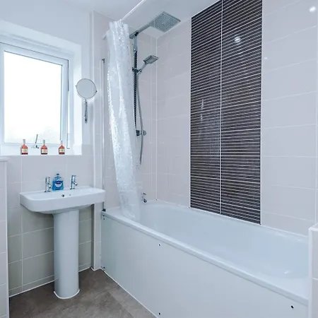 بيت للعطل 5Bed 35Bath Mnthlydisc Bigdriveway Chorlton *