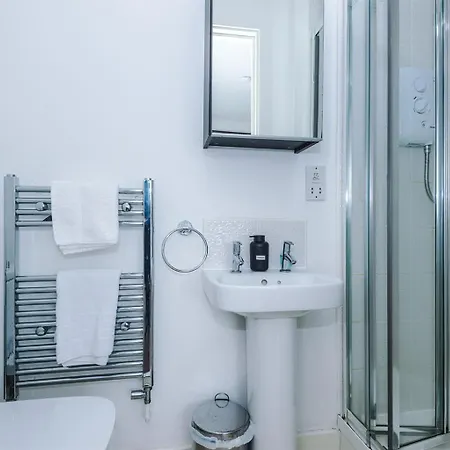 بيت للعطل 5Bed 35Bath Mnthlydisc Bigdriveway Chorlton مانشستر
