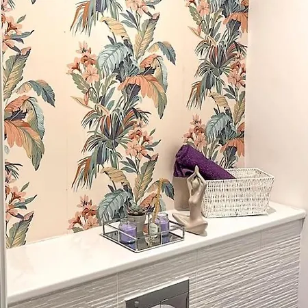 4br House + Parking Near Etihad & Co-op Live