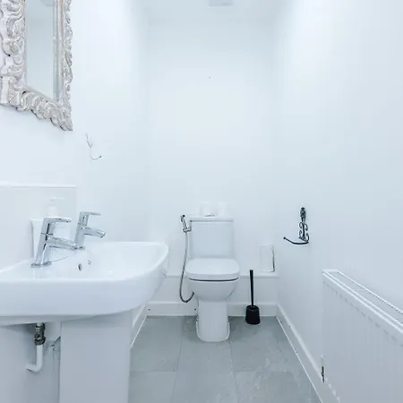 5Bed 35Bath Mnthlydisc Bigdriveway Chorlton