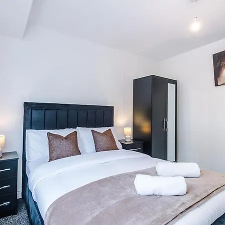 3 Bedroom - Free Parking - Location *