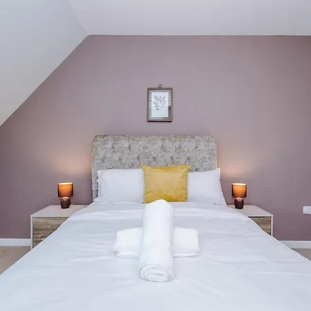 Ferienhaus Vidale Court 2, Paprika Close- 4 Bedrooms Sleeps 7