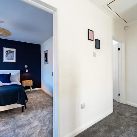 Stylish 2br Home, 10 Mins To Etihad Stadium * Manchester